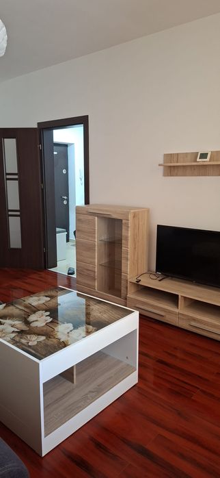 Apartament 2 cam de inchiriat