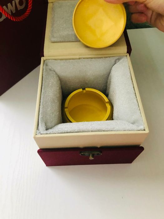 Китайская  шкатулка  с рисунками