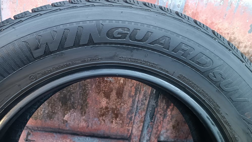 225/65/17 Roadstone