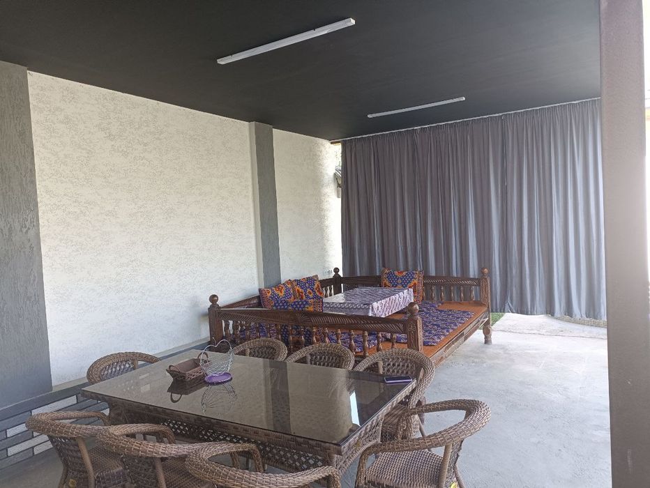 Super skidka oqtoshda oilaviy dacha