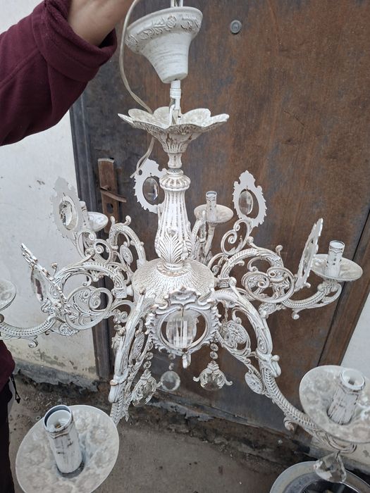 Люстры в хорошем состоянии