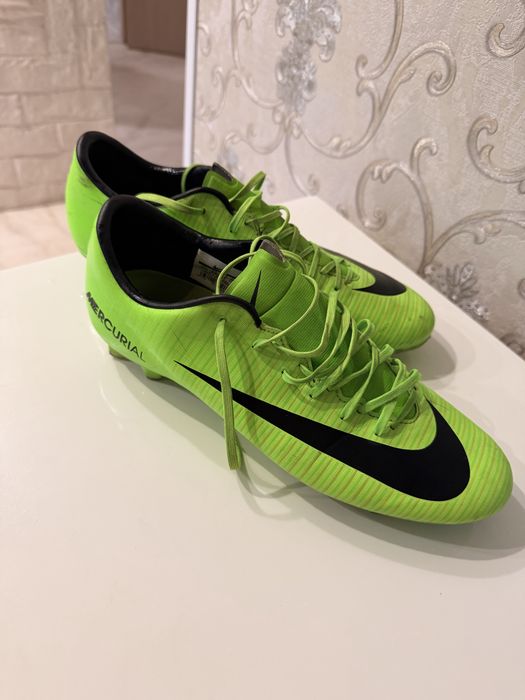 Оригинальные футбольные бутсы Nike Mercurial FG