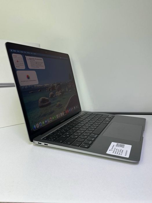 MacBook Air M1 / ram 8gb / (2020) / ₽