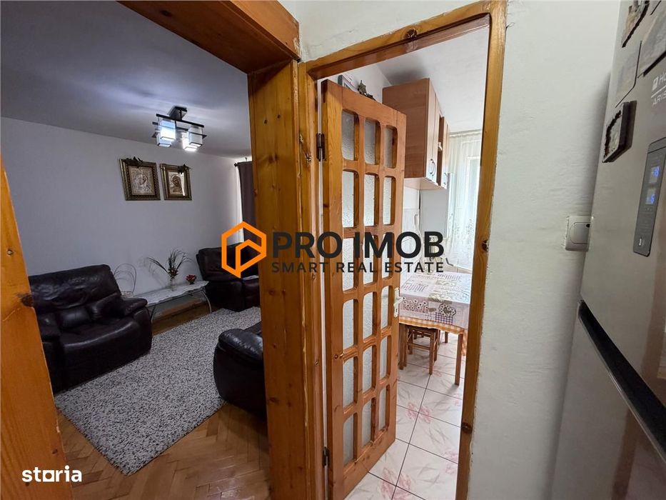 Apartament 4 camere cf 3 semidecomandat zona Micro 5