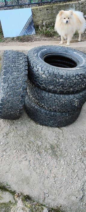Гуми BF GOODRICH ALL TERRAIN 295/75/16 в добро състояние