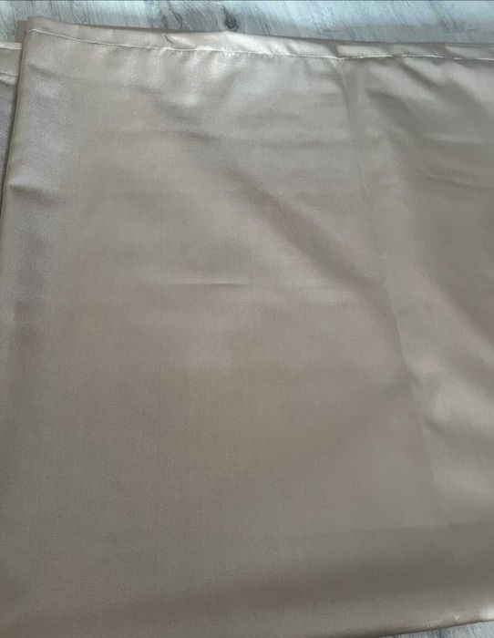 Чисто нови плътни завеси