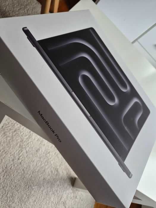 MacBook Pro 14” M4 Max / 36GB RAM / 1TB SSD – ЧИСТО НОВ, НЕОТВАРЯН — снимка 1