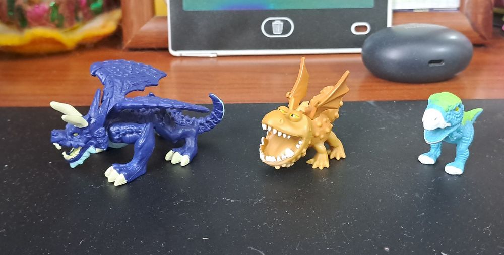 фигурки динозавры