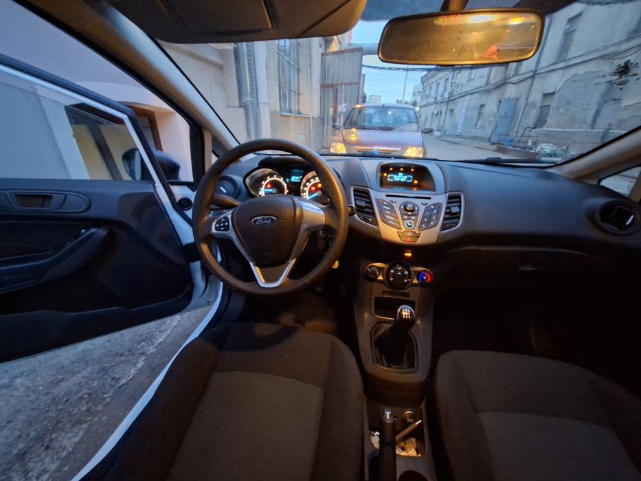 FORD Fiesta 2013 — imagine 2