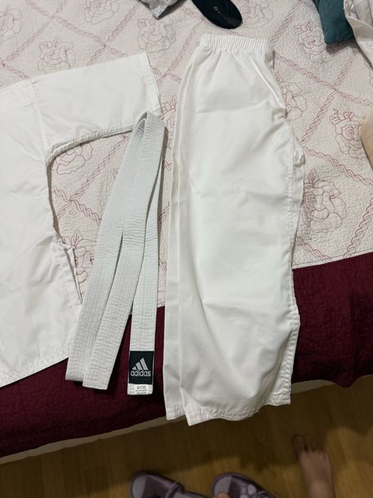 Продам кимоно для каратэ/дзюдо для мальчика