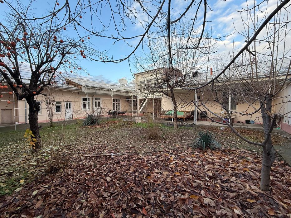 Срочно продаётся дом напротив рынок Малика