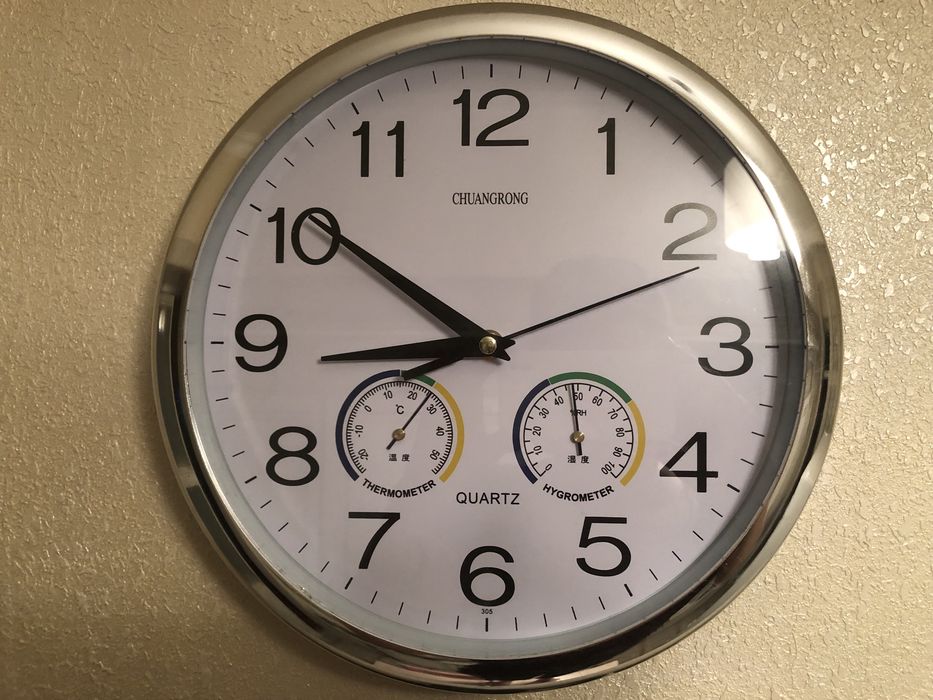 Часы настенные, 4 вида, рабочие