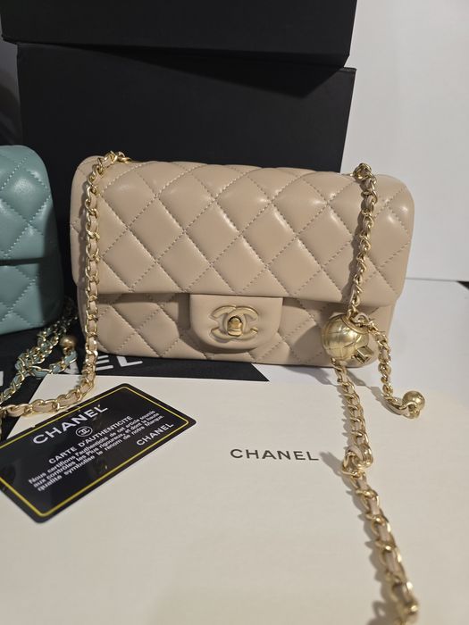 Налична чанта Chanel Flap Bag Beige