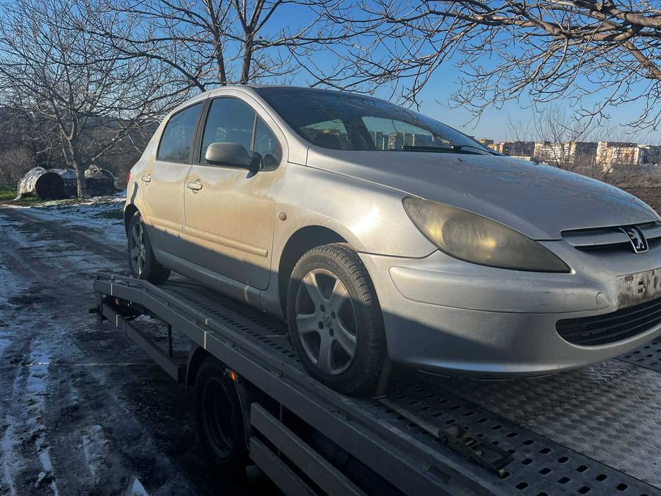 Продавам Peugeot 307 на части.