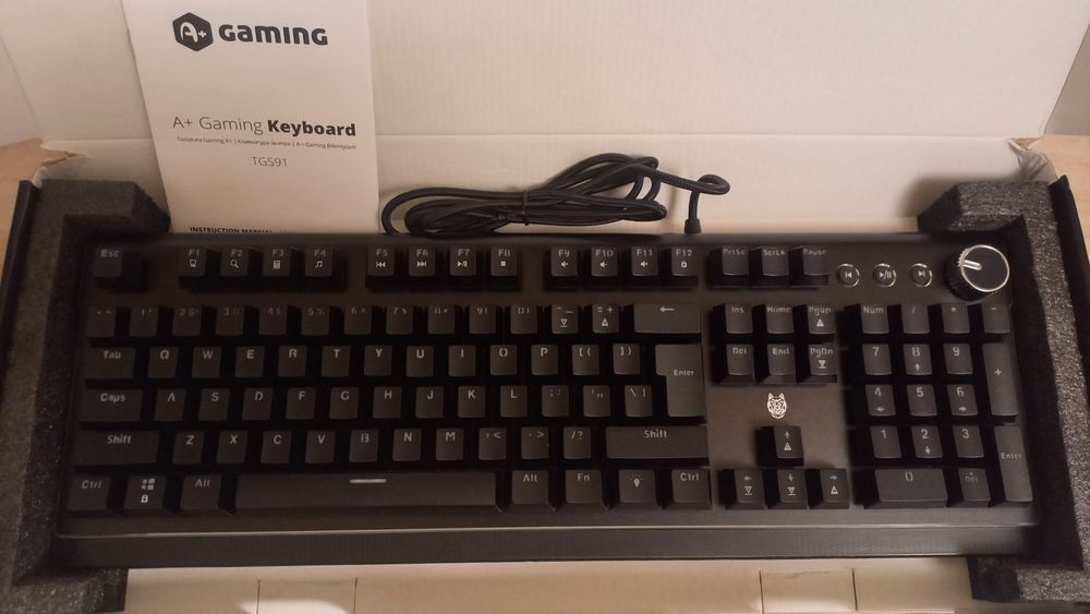 Tastatura gaming mecanica, iluminare, rgb,