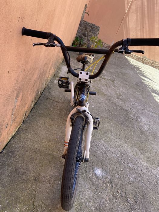 Vînd bmx in stare buna