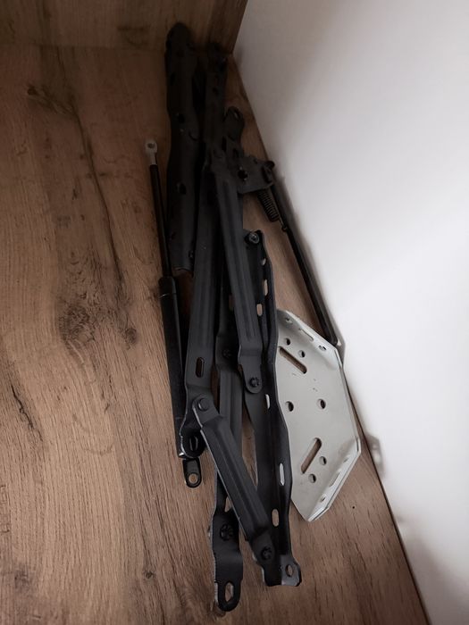 Двухспальная кровать