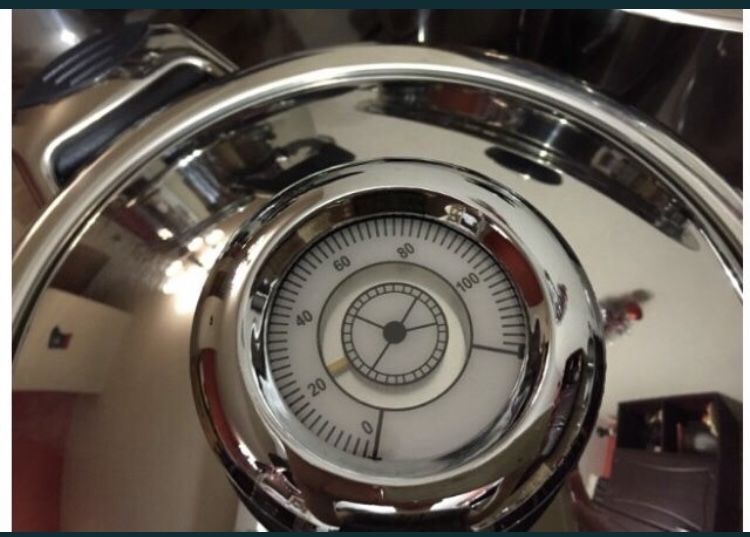 Продаю кастрюли AURA