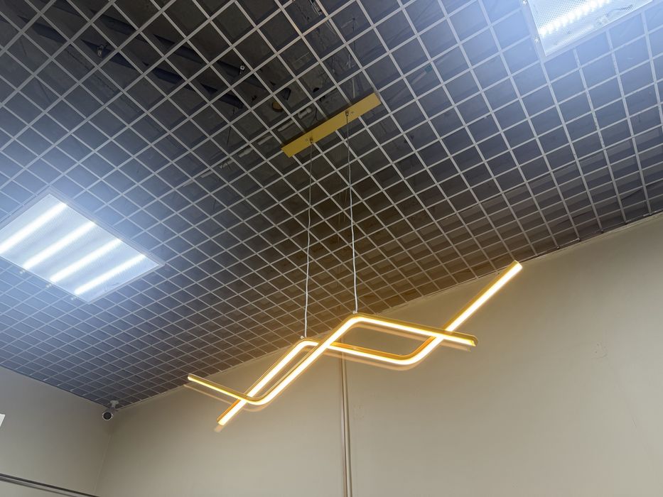 Люстры подвесные, лампочки