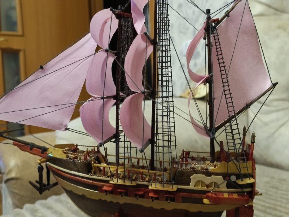 Продам корабли ручная работа новый