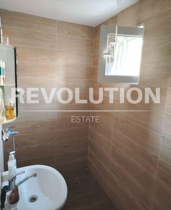 Дава се под наем Етаж от къща в Варна, Виница - 100 кв.м за 550 € - Снимка #6