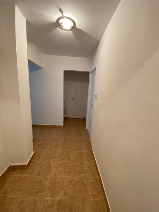 Apartament cu 4 camere de vânzare in Rogerius