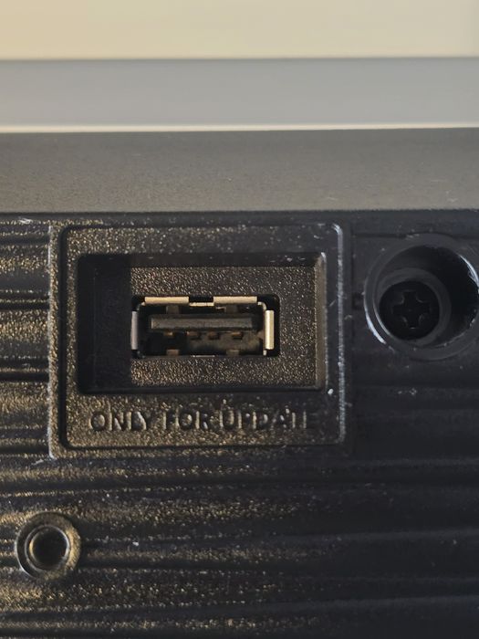 Саундбар/Високочестотна тонколона за домашно кино Samsung HW-C450