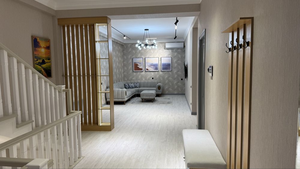 Новый дом , 210 м2 , техника, мебель , готова к заезду