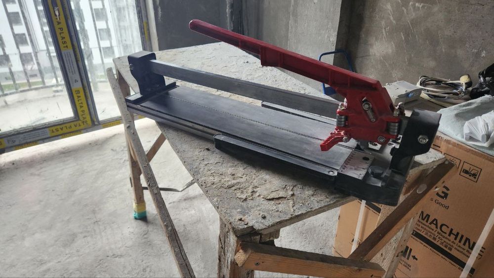 Plitkorez kafel kesish uchun