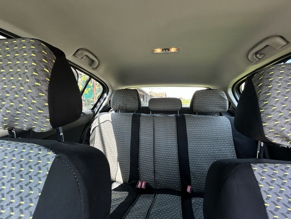 Opel Astra H 1.6 benzinǎ