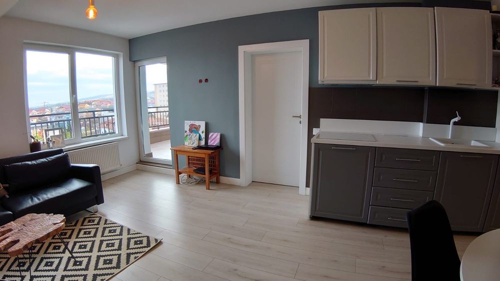 Apartament 3 camere, 71 mp cu terasă generoasă și view spectaculos în Zorilor