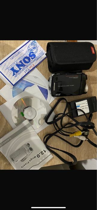 Продаю видеокамеру срочно