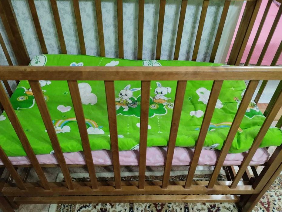 Продам Кровать детскую