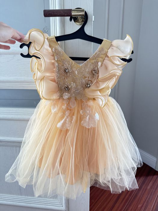 Нарядное детское платье