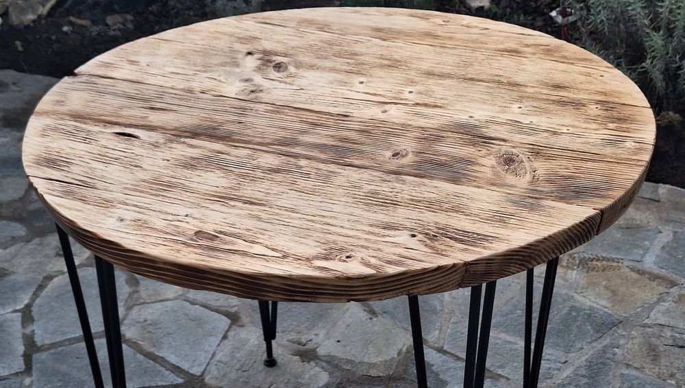 Masă rotundă din lemn masiv, stil industrial-rustic