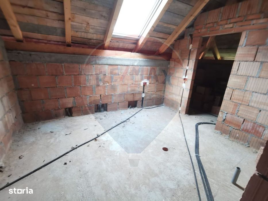 Casa noua de vanzare cu 6.400 mp teren in Copalnic Manastur