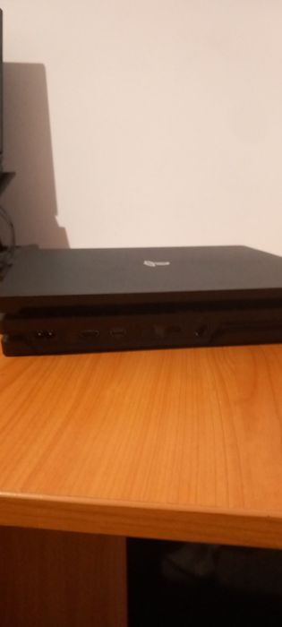 Ps4 Pro + Jocuri