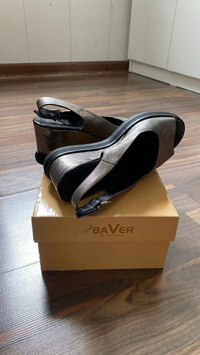 Женская коженный летняя босоножки