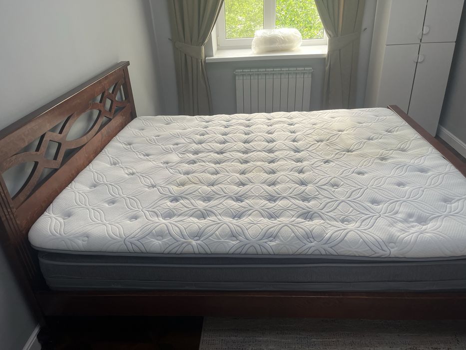 Кровать с матрасом или обмен
