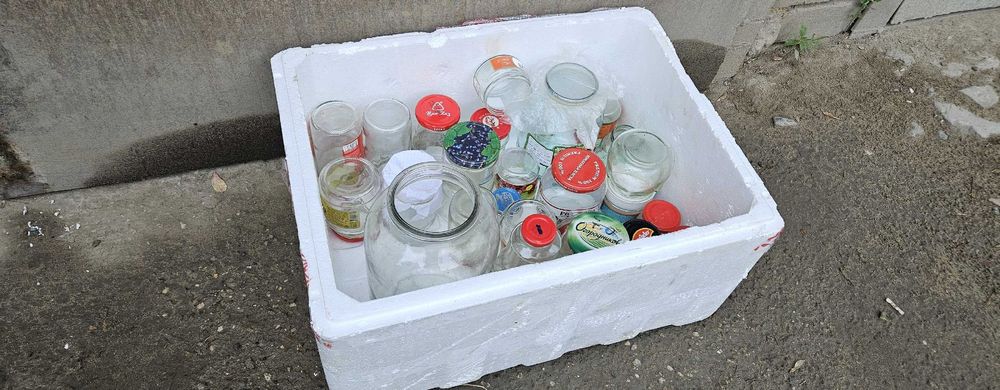 Банки стеклянные разного объема