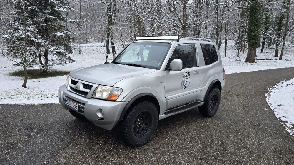 Vând Mitsubishi Pajero MK3