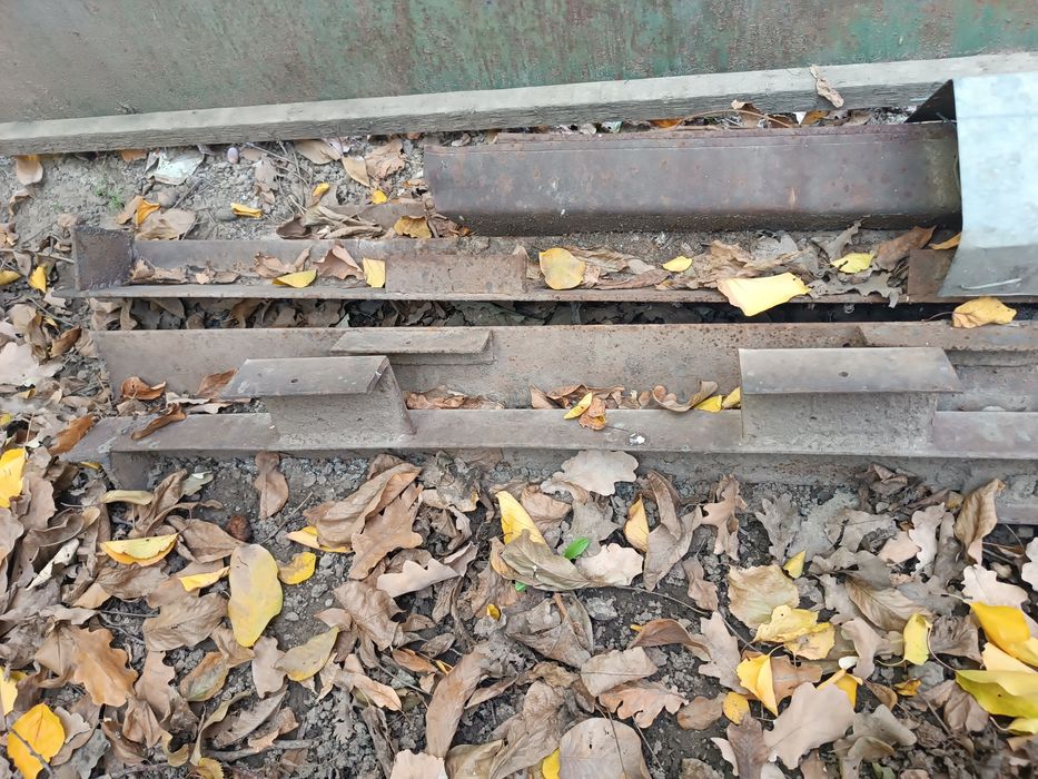 Металло прокат б/у  уголок