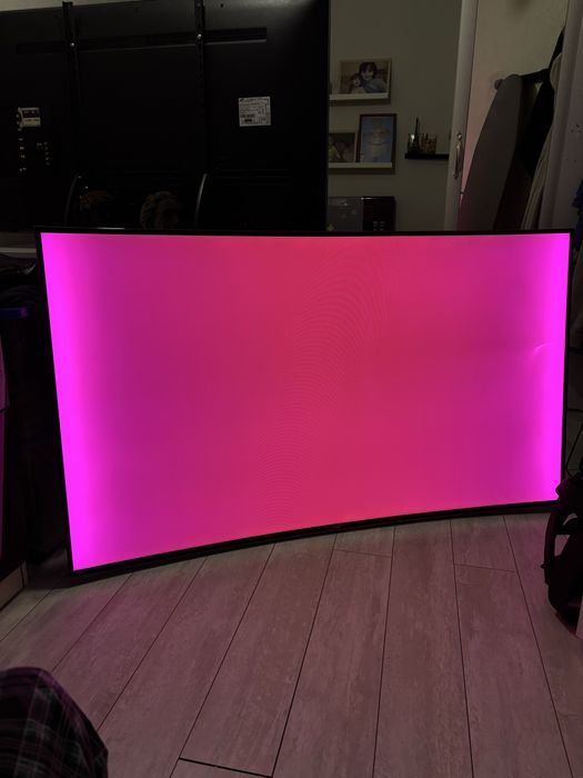 Телевизор Samsung UE65HU8700T 65”
