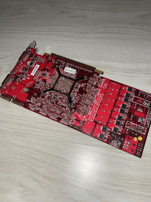 Видеокарта HD 4670 1GB