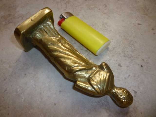 Бронзова Фигура Статуетка