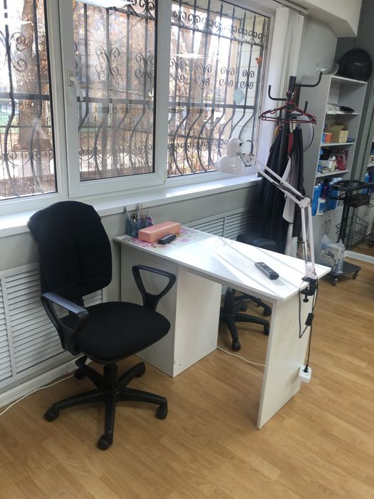 Аренда маникюрного стола