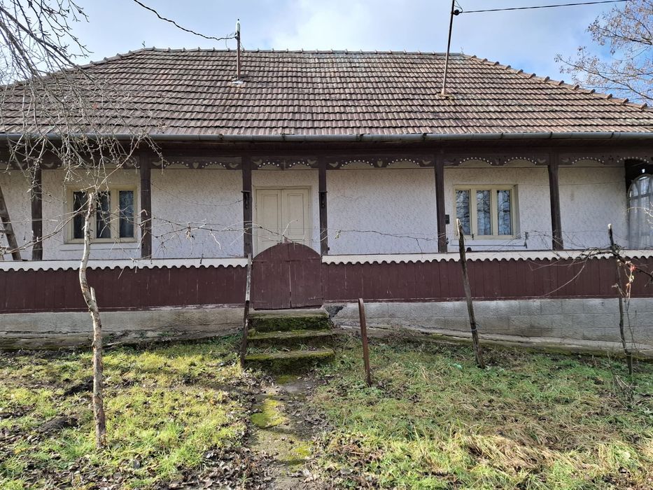 Casa cu anexe gospodaresti