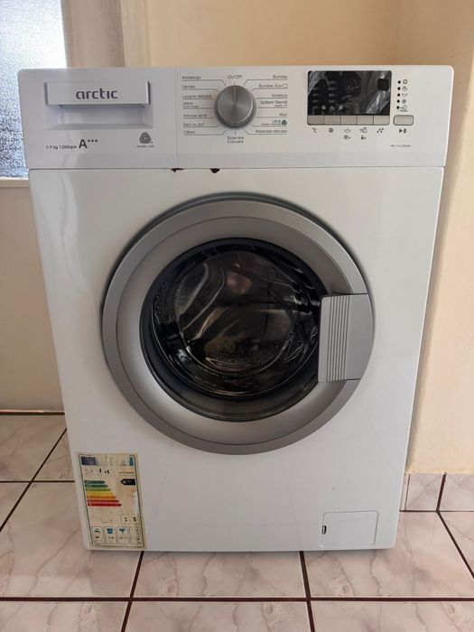 Masina de spalat rufe Slim Arctic