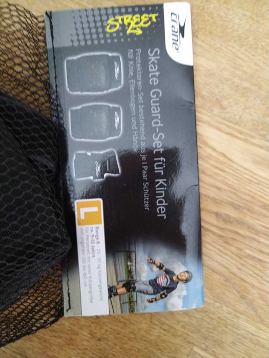 Ролери  EU42 + протектори L