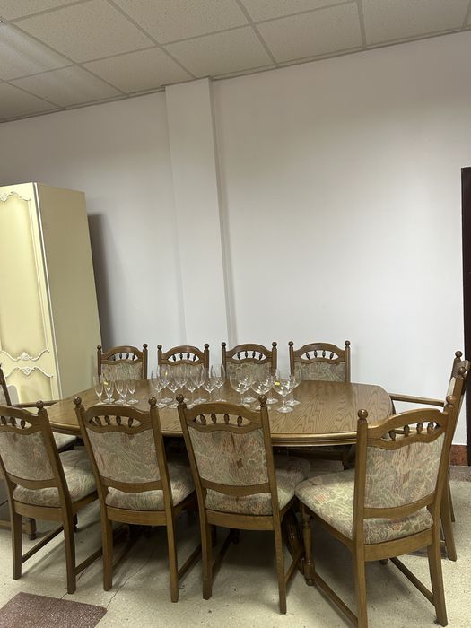 Set masa cu 10 scaune